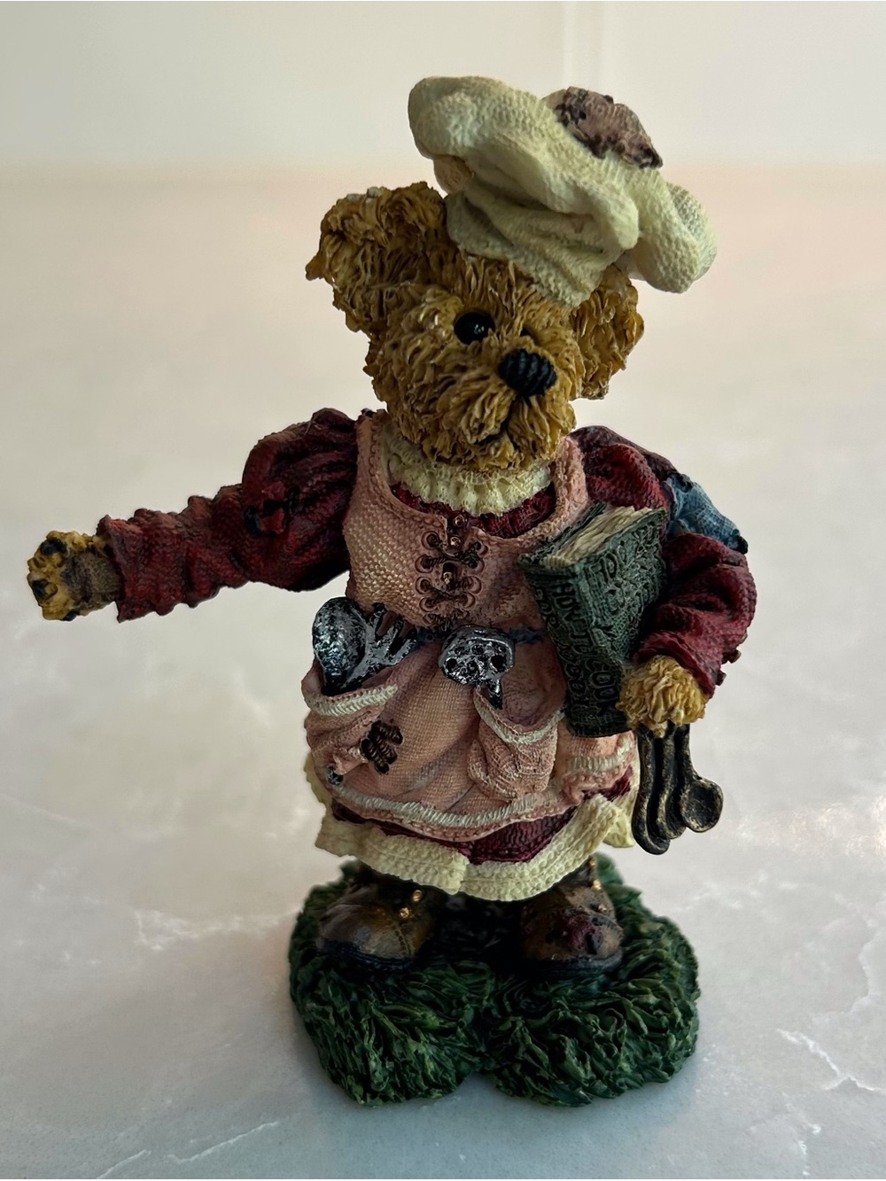 Boyds Bears “Bernice as Mrs. Noah” figurine